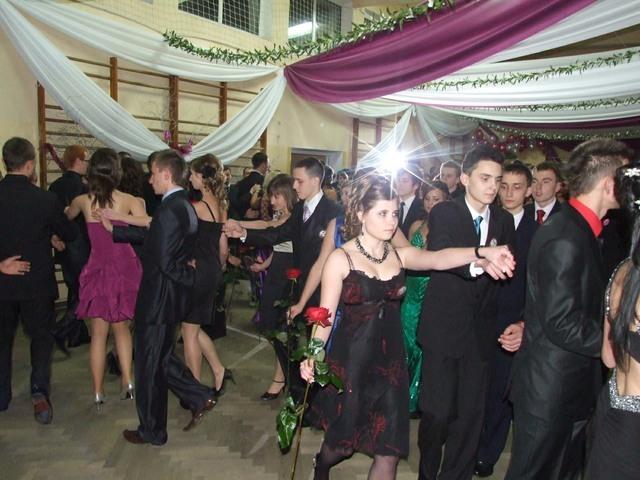 100 2010 049