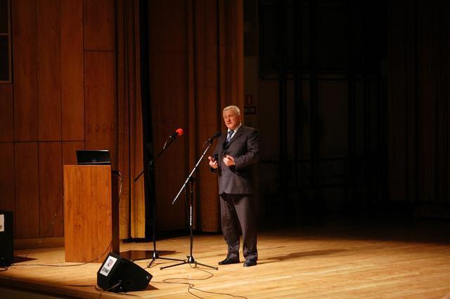 IIszkolnydzienprzedsiebiorczosci2010 (16)