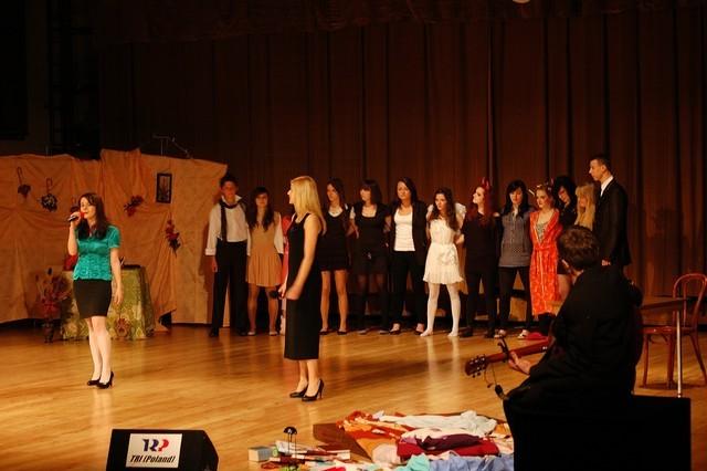 maturzyscikoniec2011 30