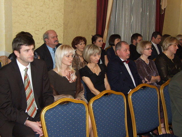 100 2012 003