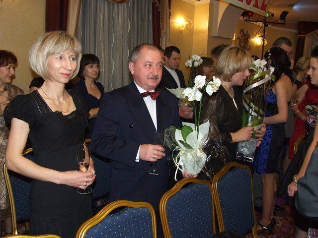100 2012 057
