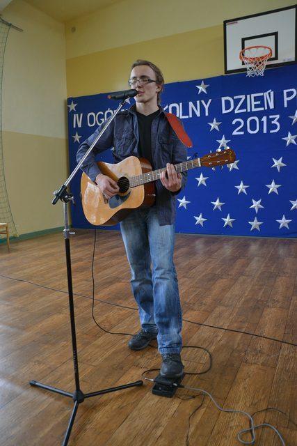 IVSzkolnyDzienPrzeds2013 34